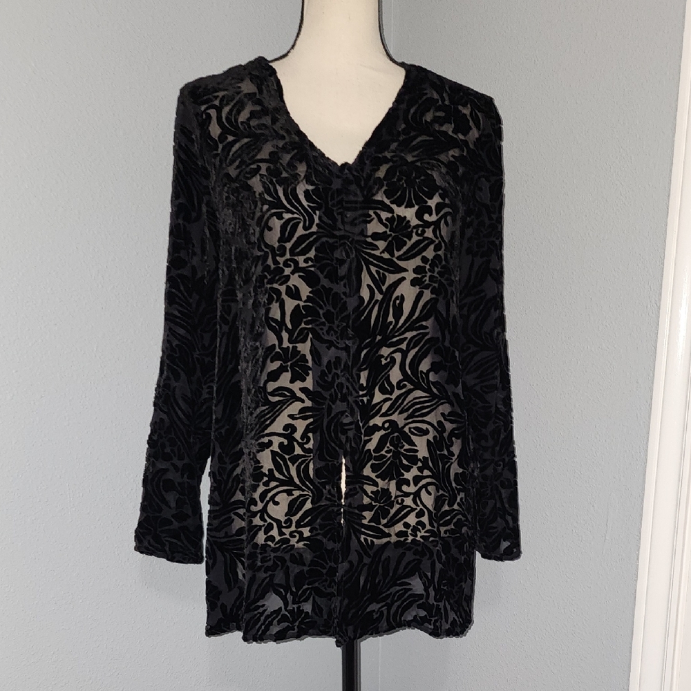 Black Floral Velvet Top
